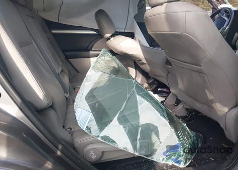 2018 Toyota Highlander Xle из США, поврежденный, VIN 5TDJZRFH6JS560194